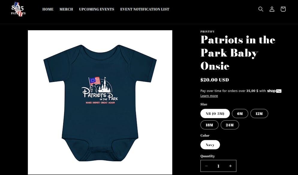 Fra i prodotti in vendita, anche un body per neonati.