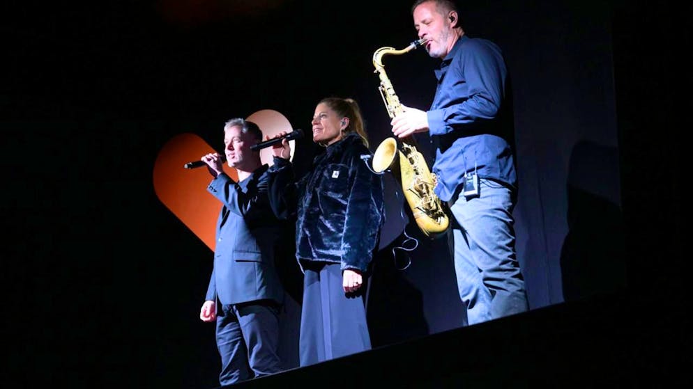 465'000 visiteurs au spectacle de lumière sur le Palais fédéral - Gallery. Pour la première fois, le spectacle a été accompagné de musique en direct.