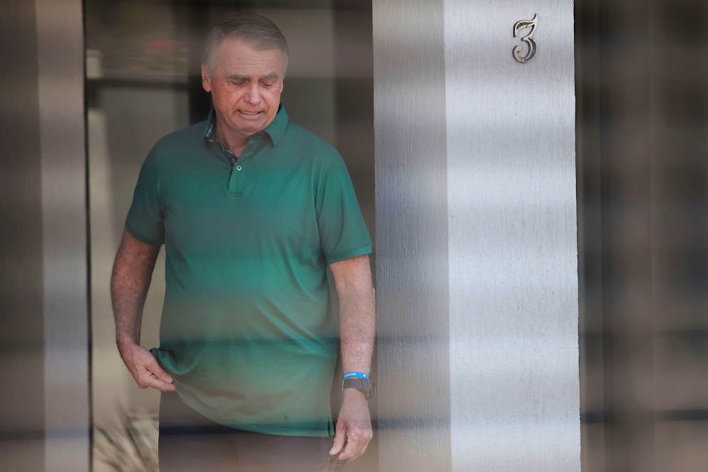 «Aus Neugier»: Bolsonaro beschädigt Fussfessel mit Lötkolben - Gallery. Wegen eines «konkreten Fluchtrisikos» wurde Bolsonaro festgenommen. (Archivbild)