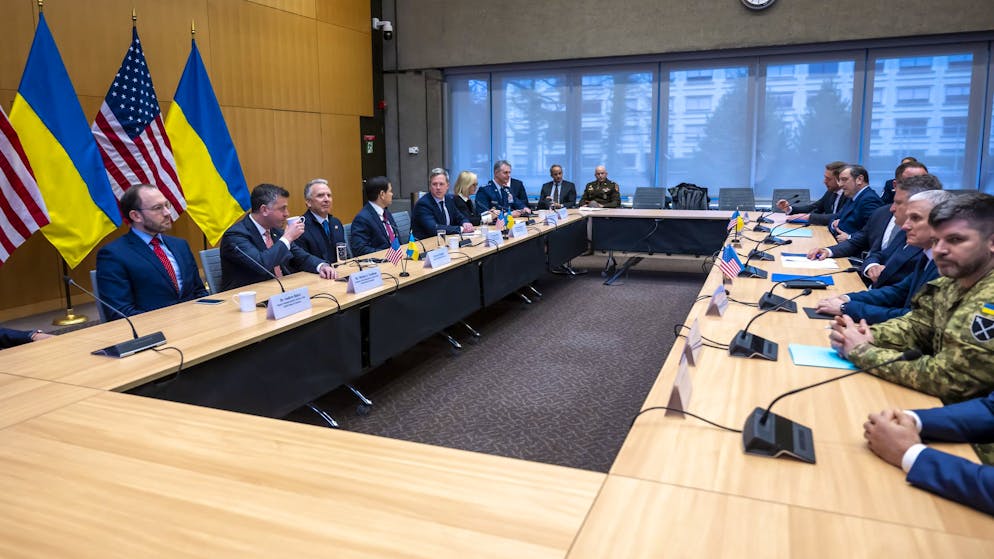 Guerra. A Ginevra l'Europa discute un piano per Kiev, gli USA aprono alle modifiche