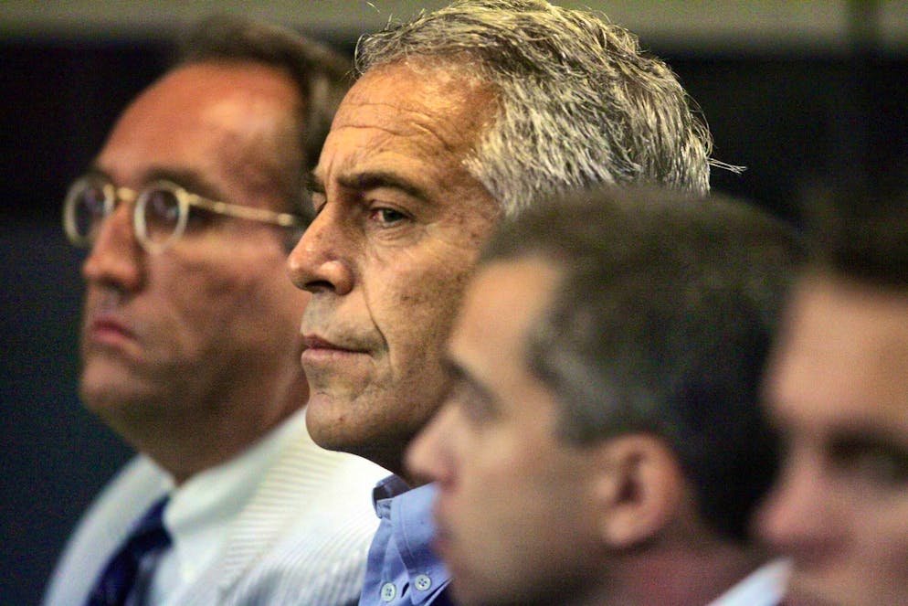 Sex offender Jeffrey Epstein, here in court in 2008. His networks apparently extended as far as Switzerland.