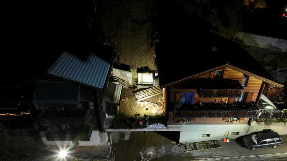 Non si registrano feriti nella frana che ieri sera ha parzialmente seppellito una casa a Maladers, nei pressi di Coira.