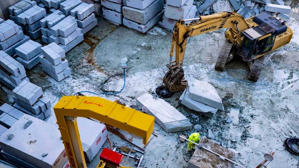 Particulièrement résistante aux intempéries, la pierre de Salvan peut être employée partout, en haute montagne comme à la mer.