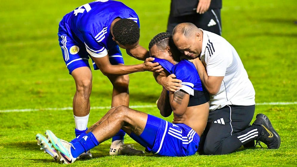 Great emotions among Curaçao players and coaches after the successful World Cup qualifiers.