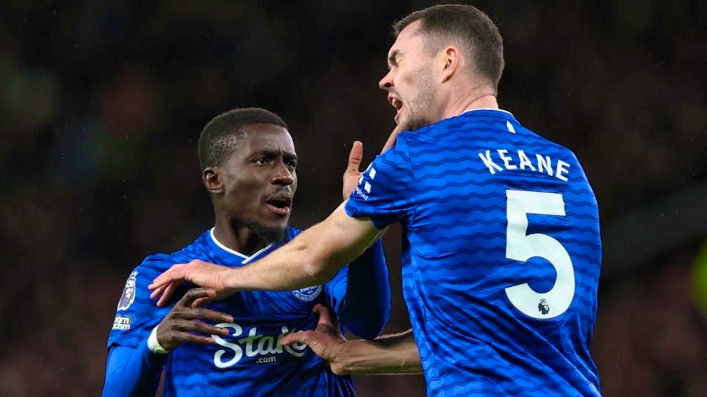 Everton veteran Idrissa Gueye with the slap in the face against teammate Michael Keane