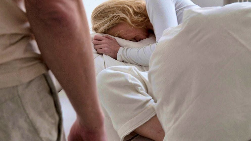 Femicide is often preceded by controlling behavior.