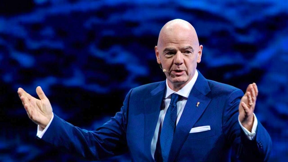 In addition to his Swiss and Italian passports, Gianni Infantino will in future also hold a Lebanese passport.(archive photo)