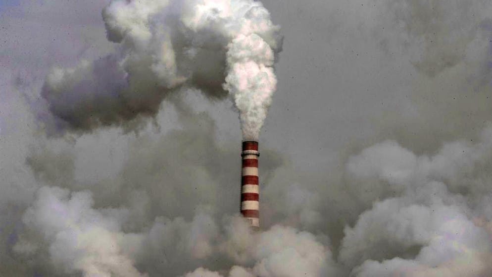 China emits the most carbon dioxide in the world and is sticking to its target of peaking its climate-damaging emissions by 2030. (symbolic image)
