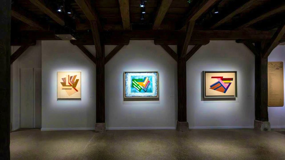 New Jewish Museum of Switzerland makes a quantum leap - Gallery. The artworks Gabin (1972), Bogoria (1974/1996) and Jeziory (1973) by the US-American artist Frank Stella in the special exhibition at the Jewish Museum of Switzerland in Basel.