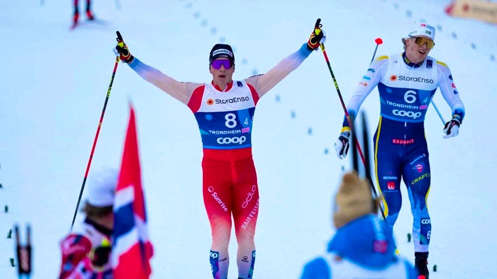 Valerio Grond celebrates at the finish line at the World Championships in Trondheim, where he secured the silver medal as the final runner in the men's relay team