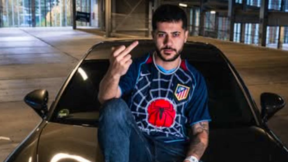 «Fast überall hässlich in NRW». Deutscher YouTube-Star zieht in die Schweiz, ins «schönste Land der Welt»