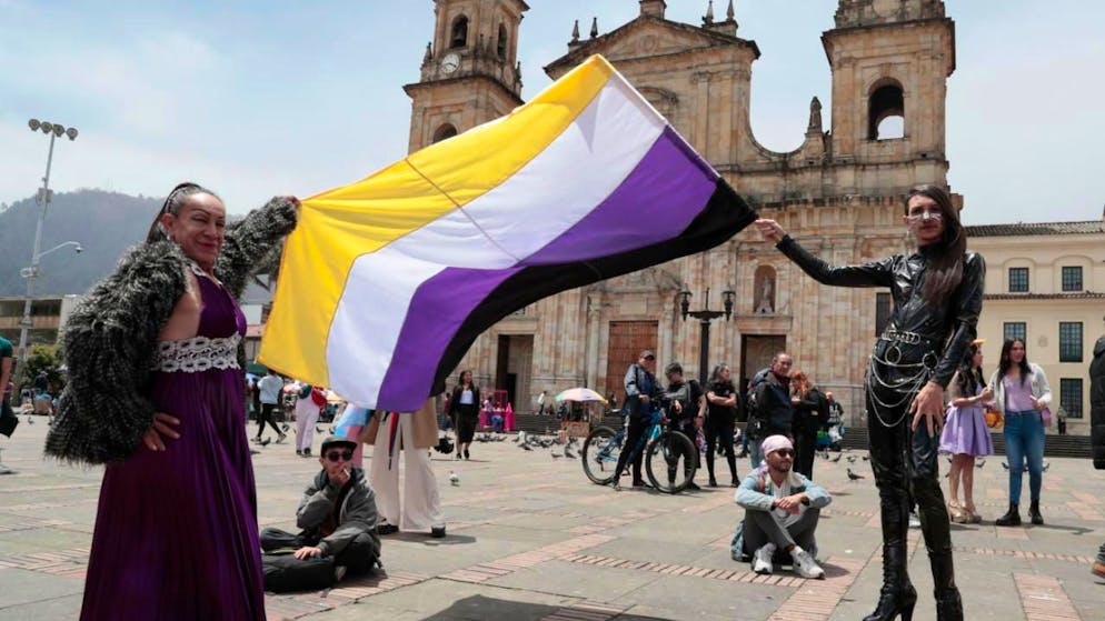 Le sujet de la non-binarité a gagné en importance sur la scène sociale et politique ces dernières années, en Suisse mais aussi à l'étranger, comme ici en Colombie (archives).
