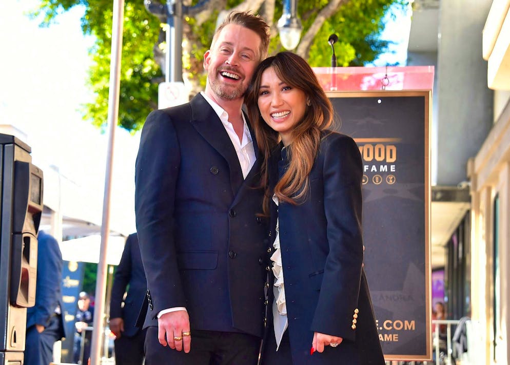 Macaulay Culkin e la sua compagna Brenda Song. La coppia ha due figli.