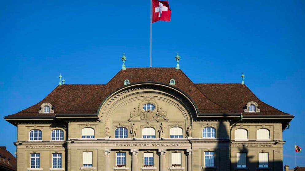 Pour les trimestres à venir, les analystes anticipent que la BNS maintiendra son taux directeur à 0%, avec toutefois des risques orientés à la baisse. (archive)