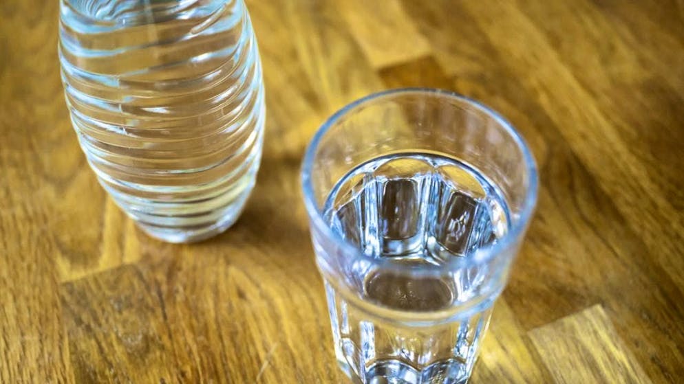 Küblis GR has turned off its drinking water supply due to contamination. (symbolic image)