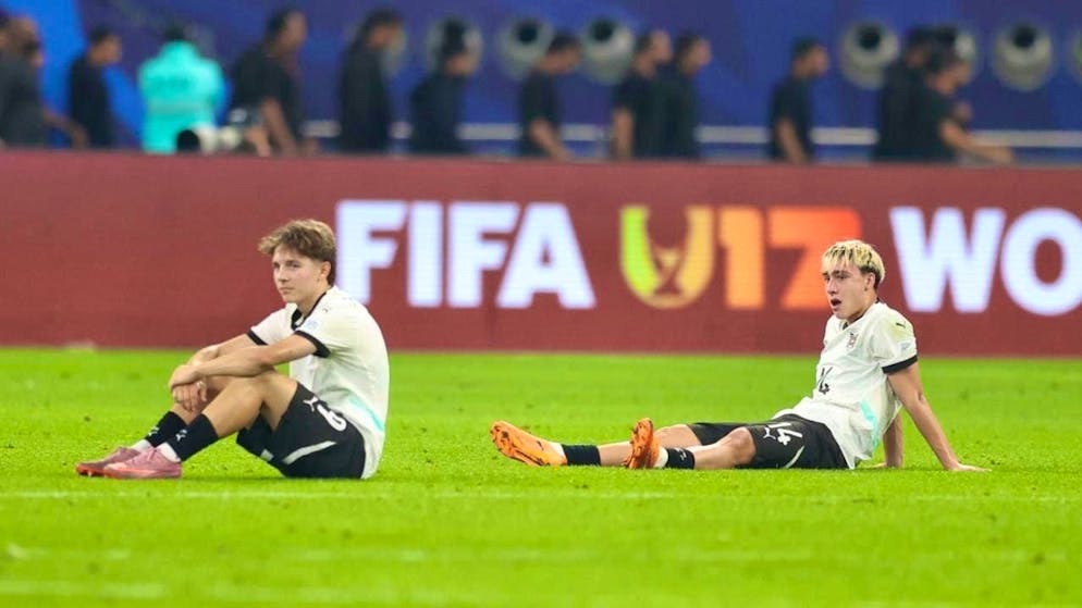 Great tournament without a crowning achievement in the final: Austria's Hasan Deshishku (left) and Daniel Frauscher lose to Portugal in the final at the U17 World Cup