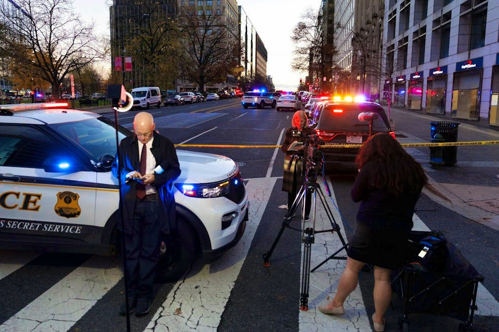 The press reported from the scene.