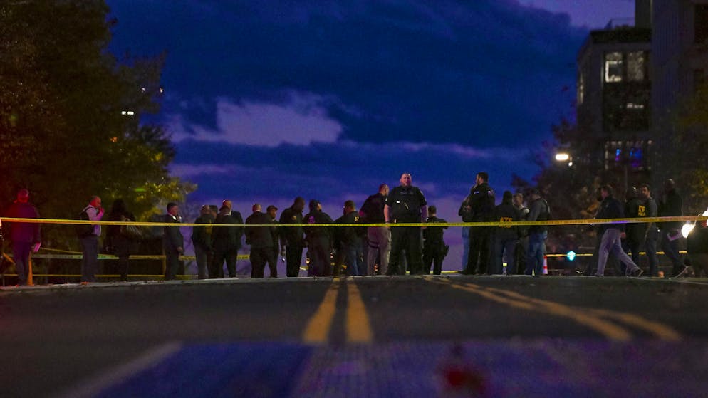 The crime scene near the White House in Washington on Wednesday evening.