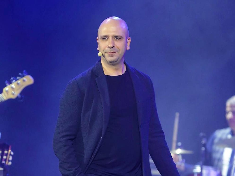 È cominciata la campagna di promozione del nuovo film di Checco Zalone.