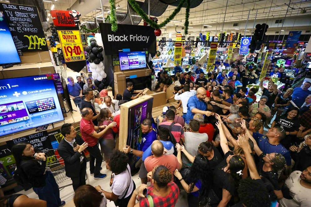 So beautiful: consumer soldiers engage in a discount battle on Black Friday in Sao Paulo, Brazil.