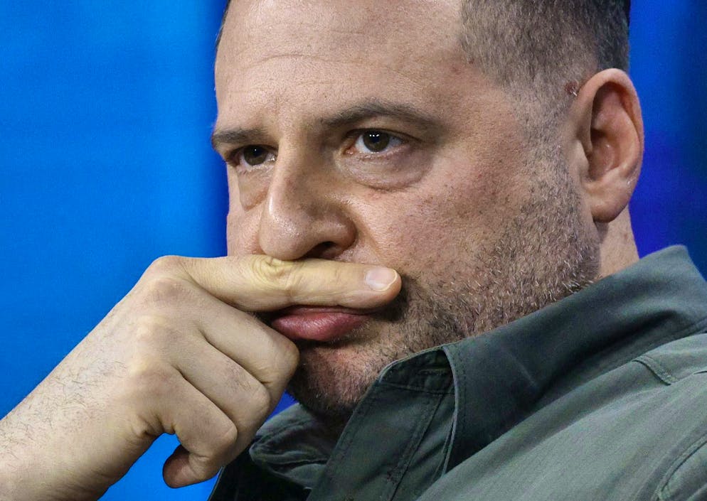 Andriy Yermak steps down.