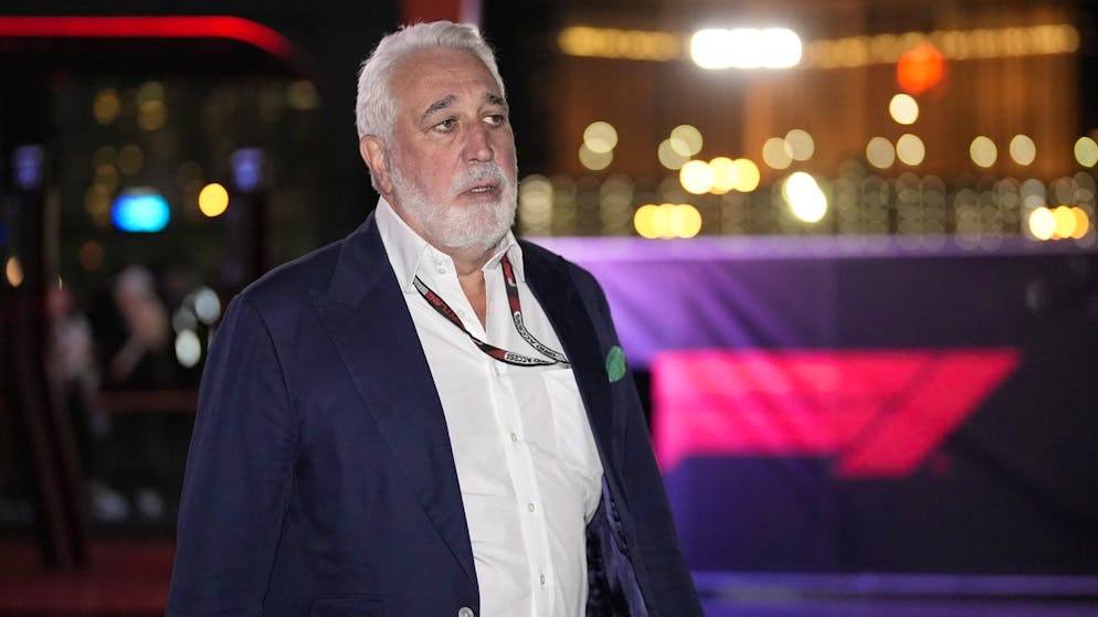 Die reichsten in der Schweiz wohnhaften Menschen mit Sportbezug. <strong>Rang 90: Lawrence Stroll. Vermögen: 2,8 Milliarden Franken.</strong> Er ist Besitzer des Aston Martin F1 Team und Vater von Formel-1-Pilot Lance Stroll.