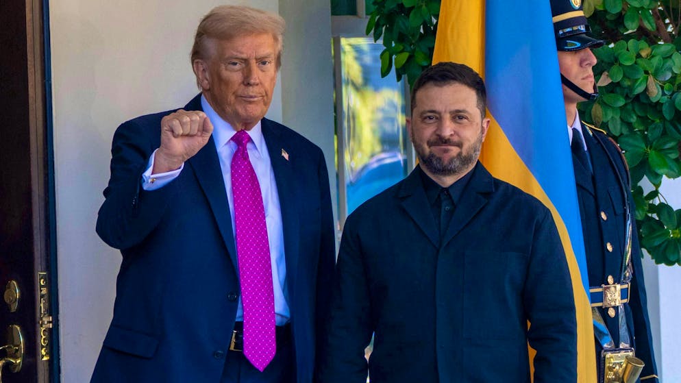 Ukrainian President Volodymyr Zelensky (right) at his last meeting with US President Donald Trump in Washington on October 17, 2025.