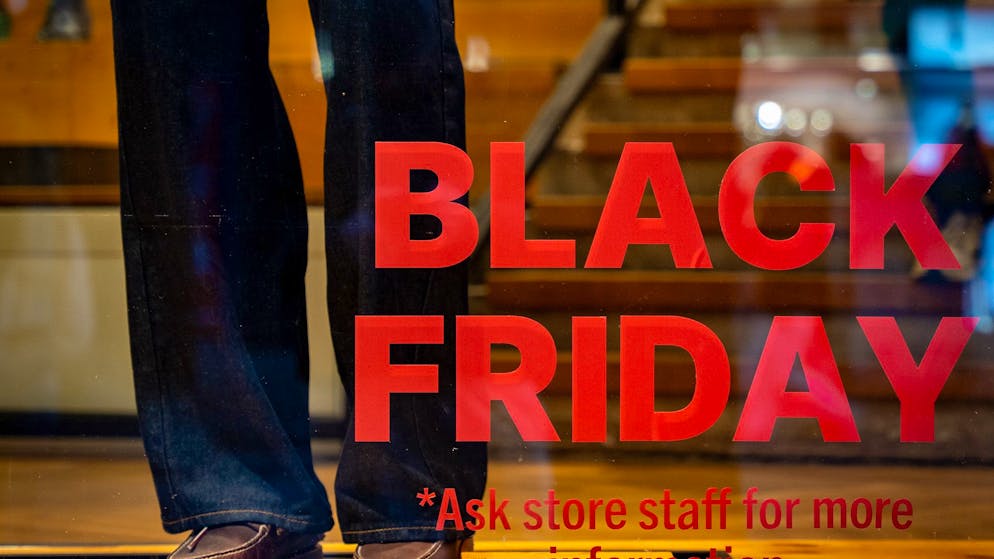 Bataille des rabais. Pièges à éviter, bonnes affaires – Ce qu'il faut savoir sur le Black Friday
