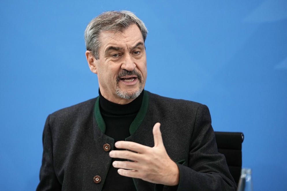 Koalition will Lockerung vom Verbrenner-Aus in EU ab 2035 - Gallery. Zeigt sich zufrieden: CSU-Chef Söder.