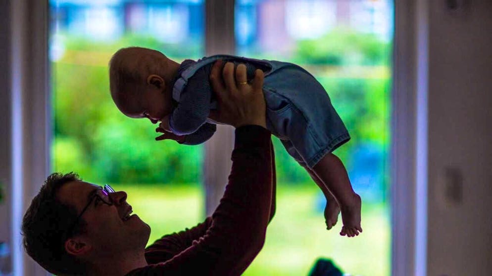 Movie preferences, resilience, inventiveness - our views and our performance also depend on our age. Clearly defined developmental stages of the brain structure can be recognized. (symbolic image)