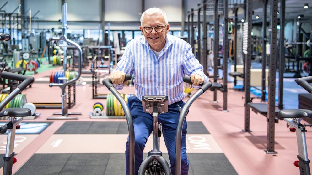 Die reichsten in der Schweiz wohnhaften Menschen mit Sportbezug. <strong>Rang 187: Hans-Peter Strebel. Vermögen: 650 Millionen Franken.</strong> Strebel ist Präsident und Mehrheitsaktionär des EV Zug. Er finanzierte in Cham den Bau des Spitzensportzentrums OYM. Ausserdem ist er Apotheker und Wissenschaftler.