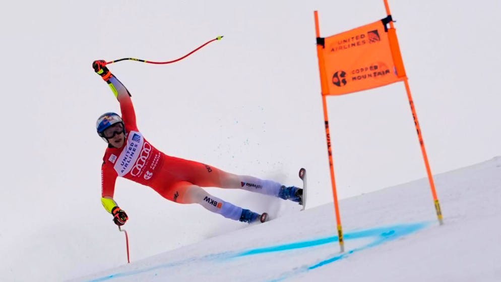 Marco Odermatt gerät im Riesenslalom in Copper Mountain aus der Balance. (Archivbild)