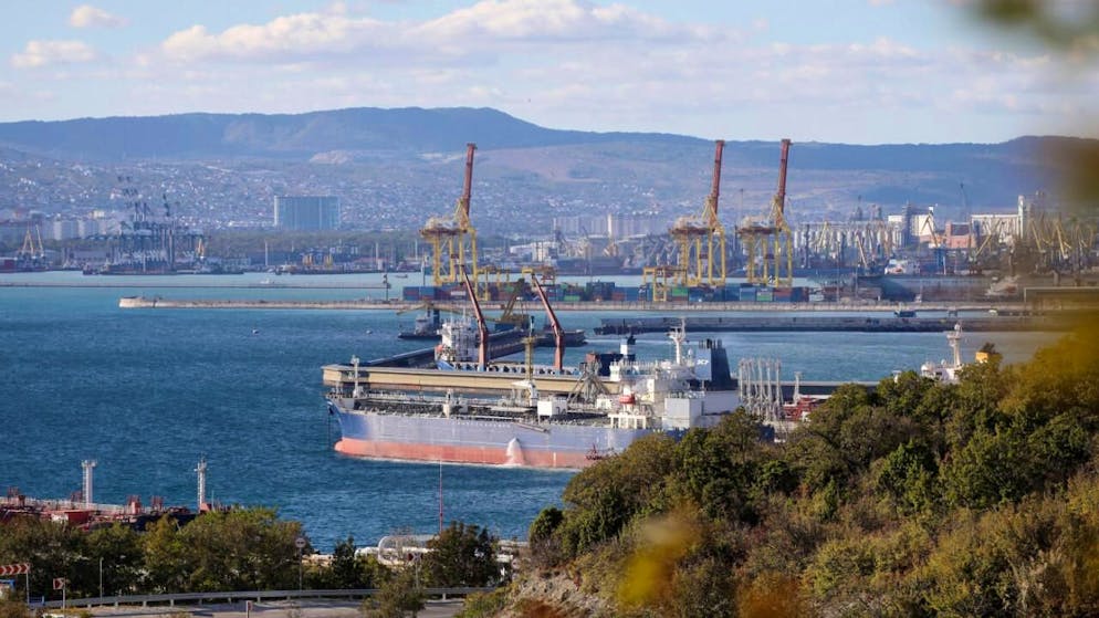Una petroliera nel porto russo di Novorosssiysk, nel Mar Nero. (foto d'archivio)