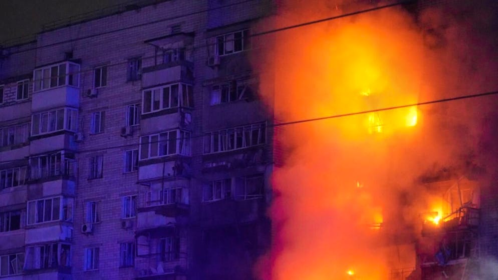 Les bombardements russes ont frappé Vychhorod, une commune située près de Kiev.