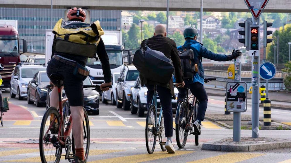 Ciclisti sulle strade di Zurigo