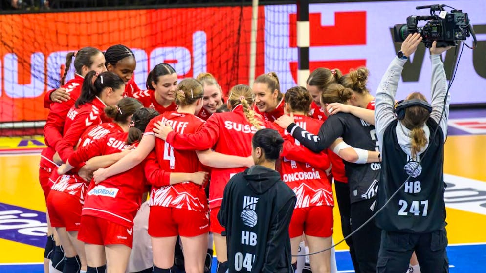 Die Schweizerinnen ziehen in die WM-Hauptrunde ein