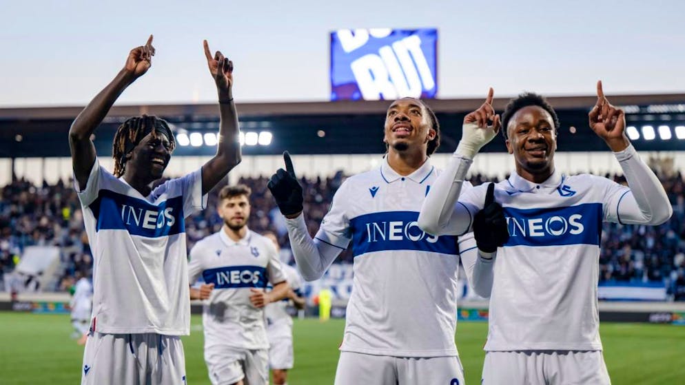 Wenn Théo Bair (zweiter von rechts) für Lausanne trifft, dann gewinnt Lausanne-Sport auch