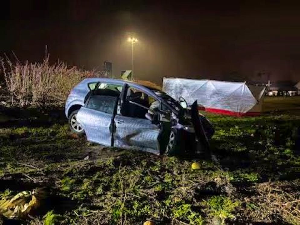 The Seat was completely destroyed in the accident. 