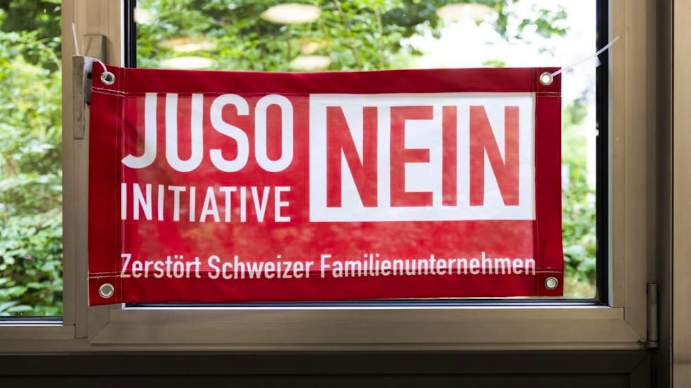 Die teure Nein-Kampagne zur Juso-Initiative hat gefruchtet: Laut Politologen von gfs.bern ist die Einführung einer nationalen Erbschaftssteuer zugunsten des Klimas mit fast 80 Prozent Nein-Stimmen abgelehnt worden. (Archivbild)