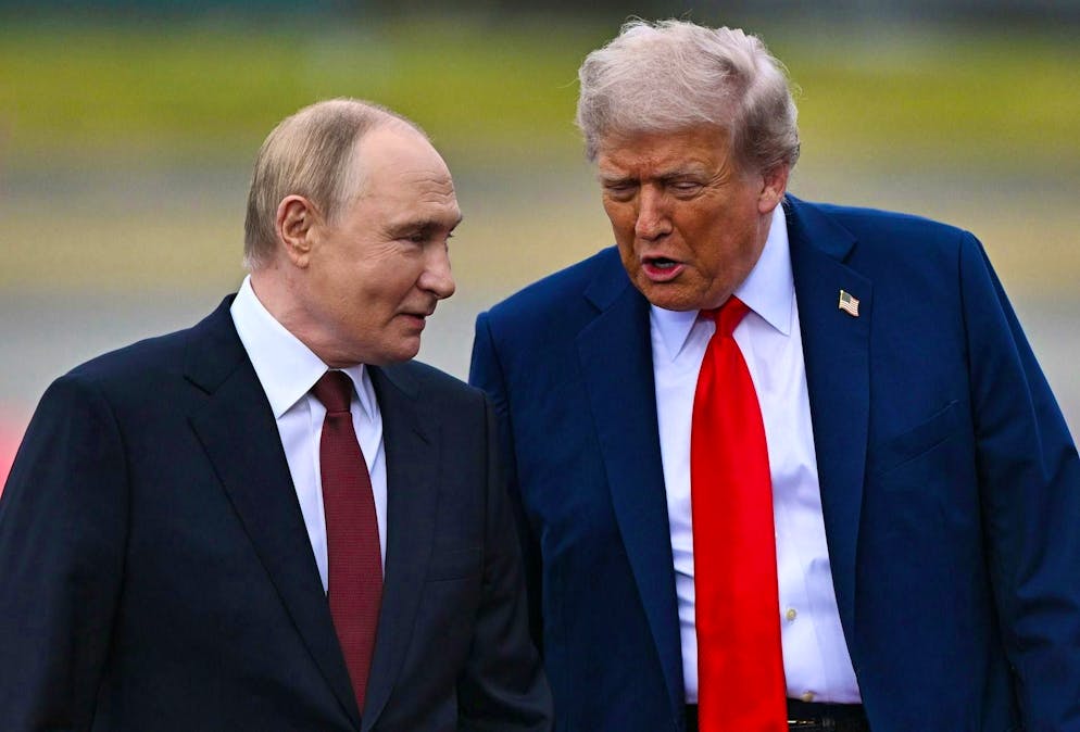 Il presidente russo Putin insieme al suo omologo USA Trump.