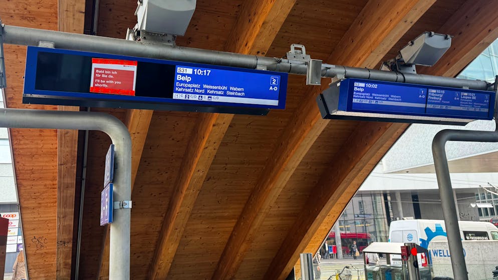 Ende Oktober fiel auch am Bahnhof Bern ein neuerer Perronanzeiger aus. 
