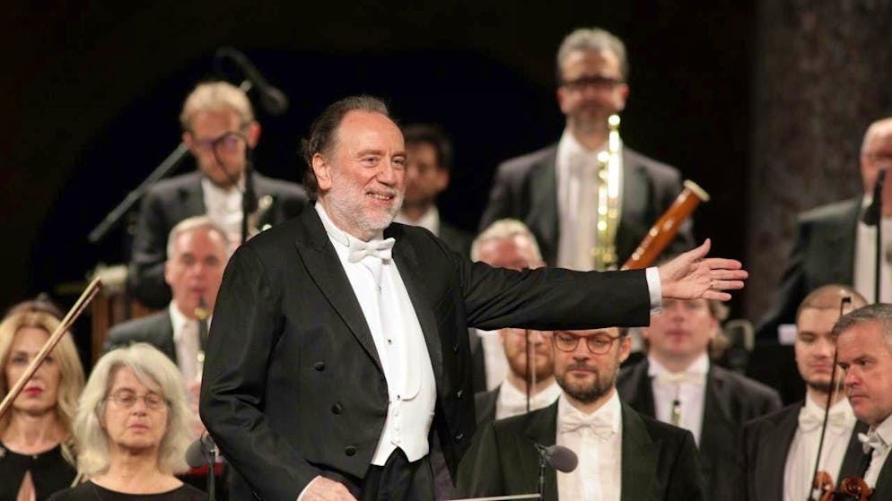 Italian conductor Riccardo Chailly will remain with the Lucerne Festival until at least the end of 2028. His contract has been extended until then. His duties as chief conductor include opening the festival in spring and summer. (archive picture)