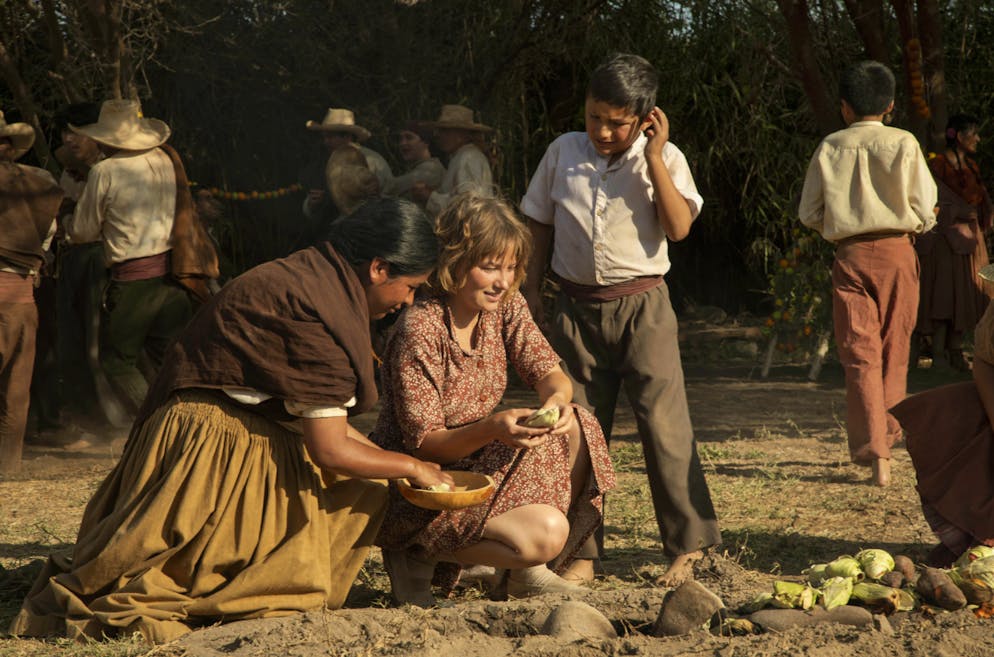 Lady Nazca. Pour percer le mystère des lignes de Nazca, Maria va s'intéresser aux coutumes de la population locale. 