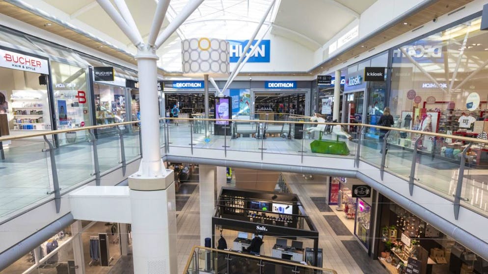 I consumatori sembrano spendere di più.