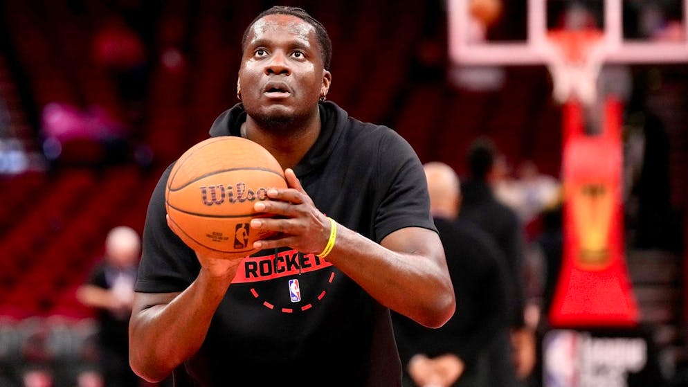 NBA. 5e succès de suite à l'extérieur pour les Rockets de Clint Capela