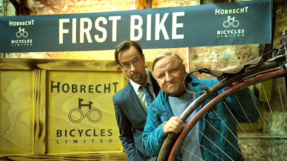 So lief der Abschied der Münsteraner Staatsanwältin Klemm. In ihrem 48. Fall ermittelten Professor Boerne (Jan Josef Liefers, links) und Kommissar Thiel (Axel Prahl) in der Fahrradstadt Münster zur Geschichte des Drahtesels.