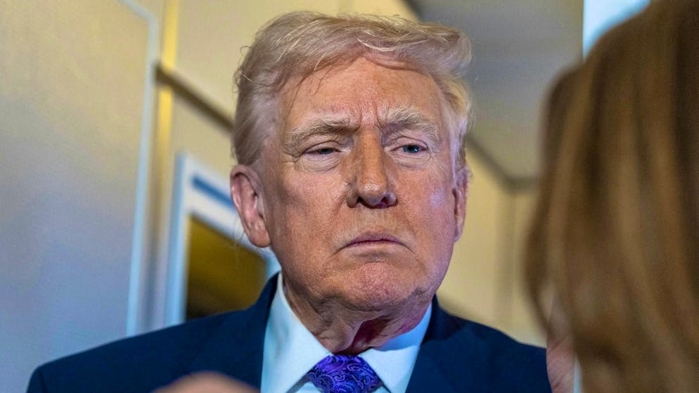 It remains to be seen whether US President Donald Trump - seen here on Sunday with reporters* on board Air Force One - will actually publish the results of his MRI test.