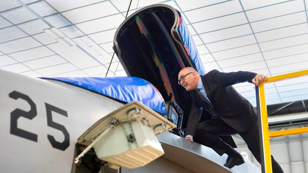 Il consigliere federale Martin Pfister visiterà la base aerea di Florennes, in Belgio, e incontrerà il segretario generale della NATO, Mark Rutte. (Foto archivio)