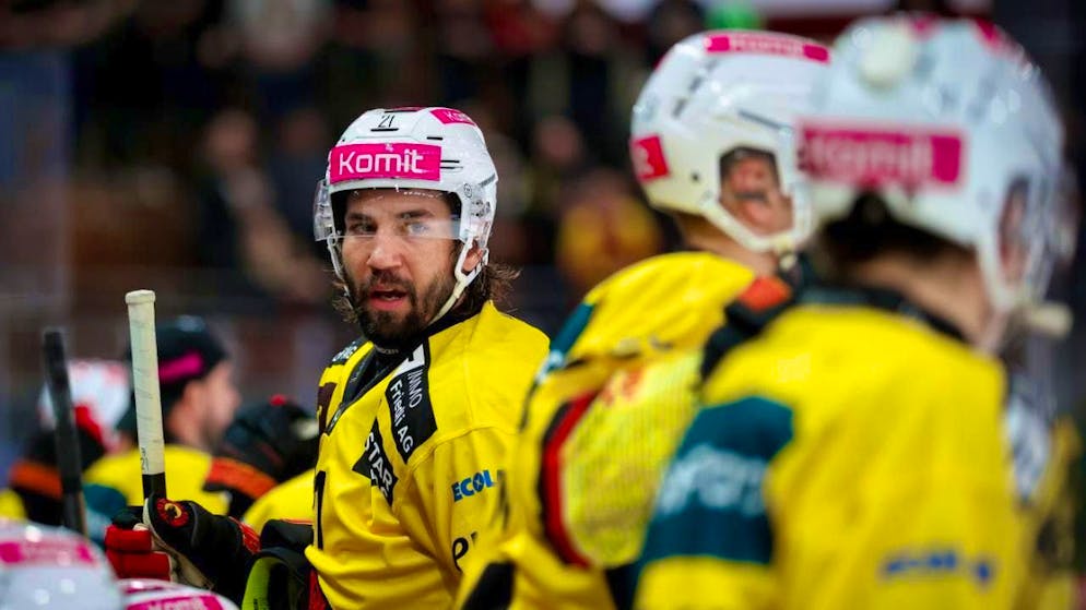 Simon Moser played 895 games in the National League, now the career of the longtime SCB forward has come to a premature end due to injury.
