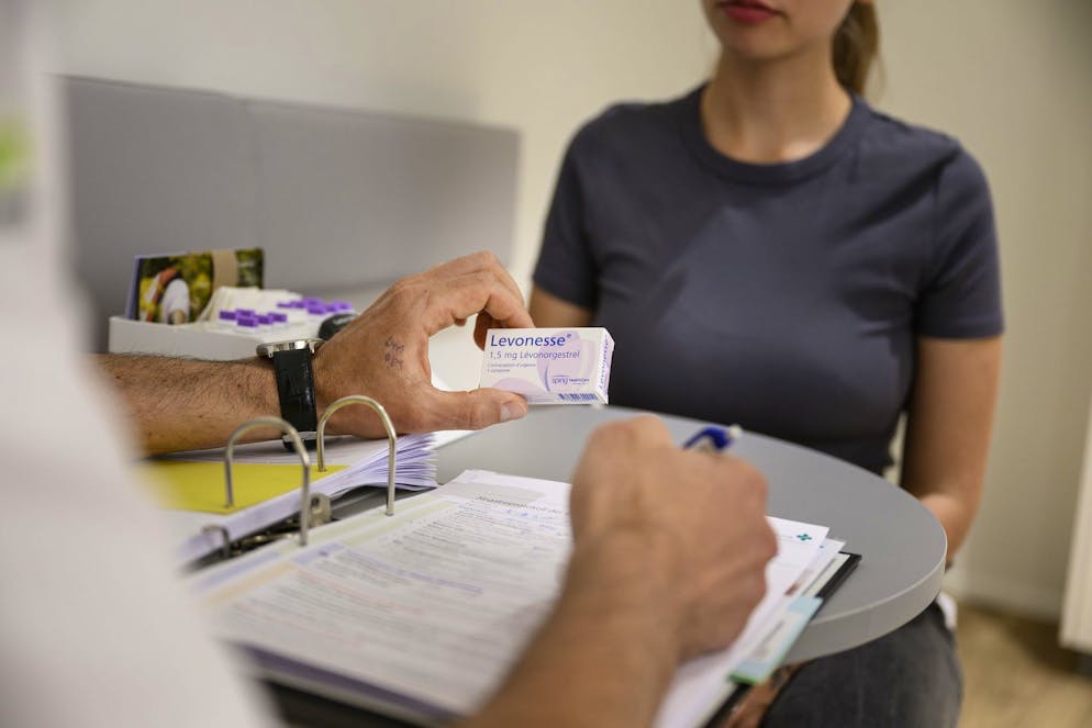 Noch nie haben Schweizer*innen so viel für Medikamente bezahlt. 